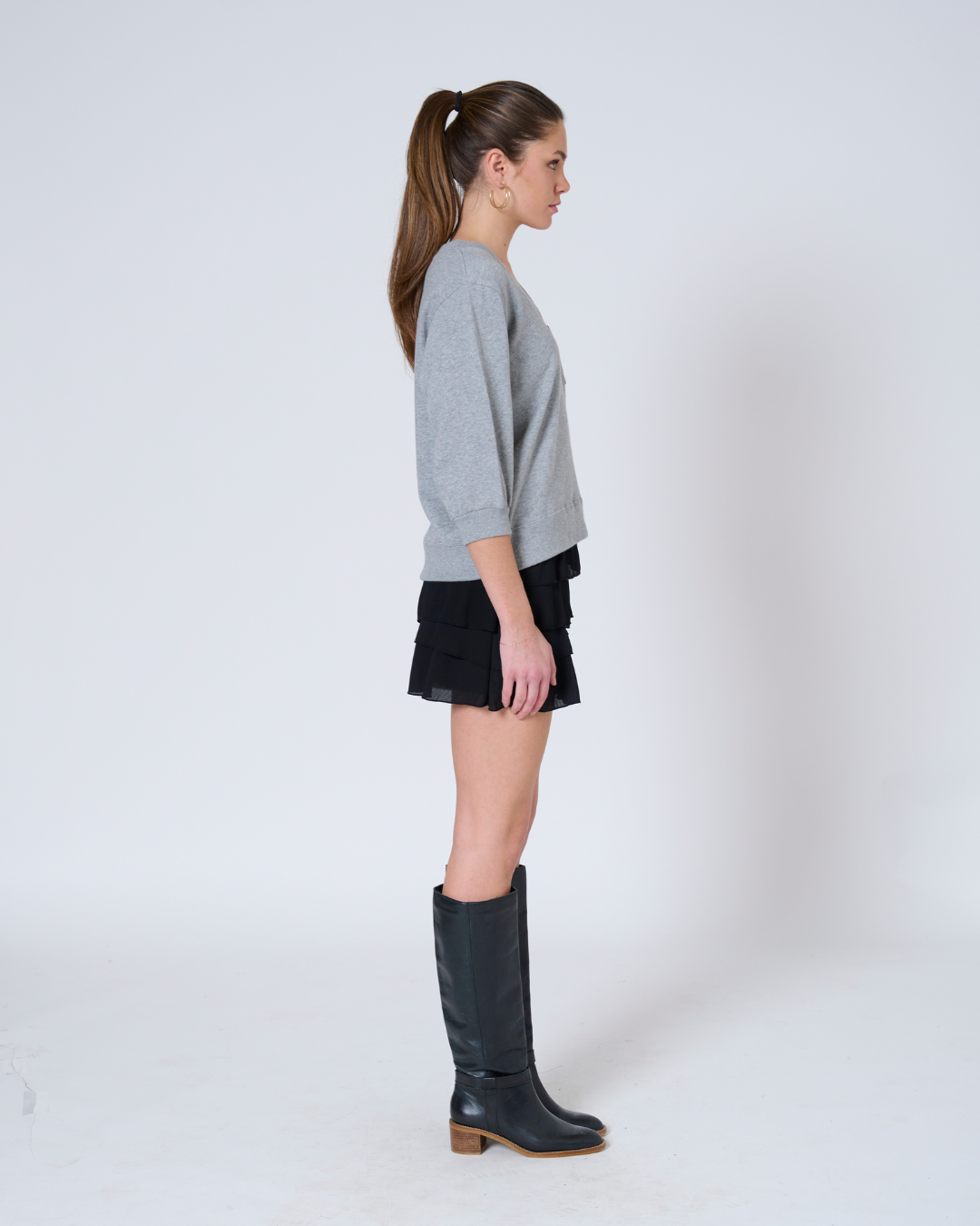 Anja V-neck sweatshirt