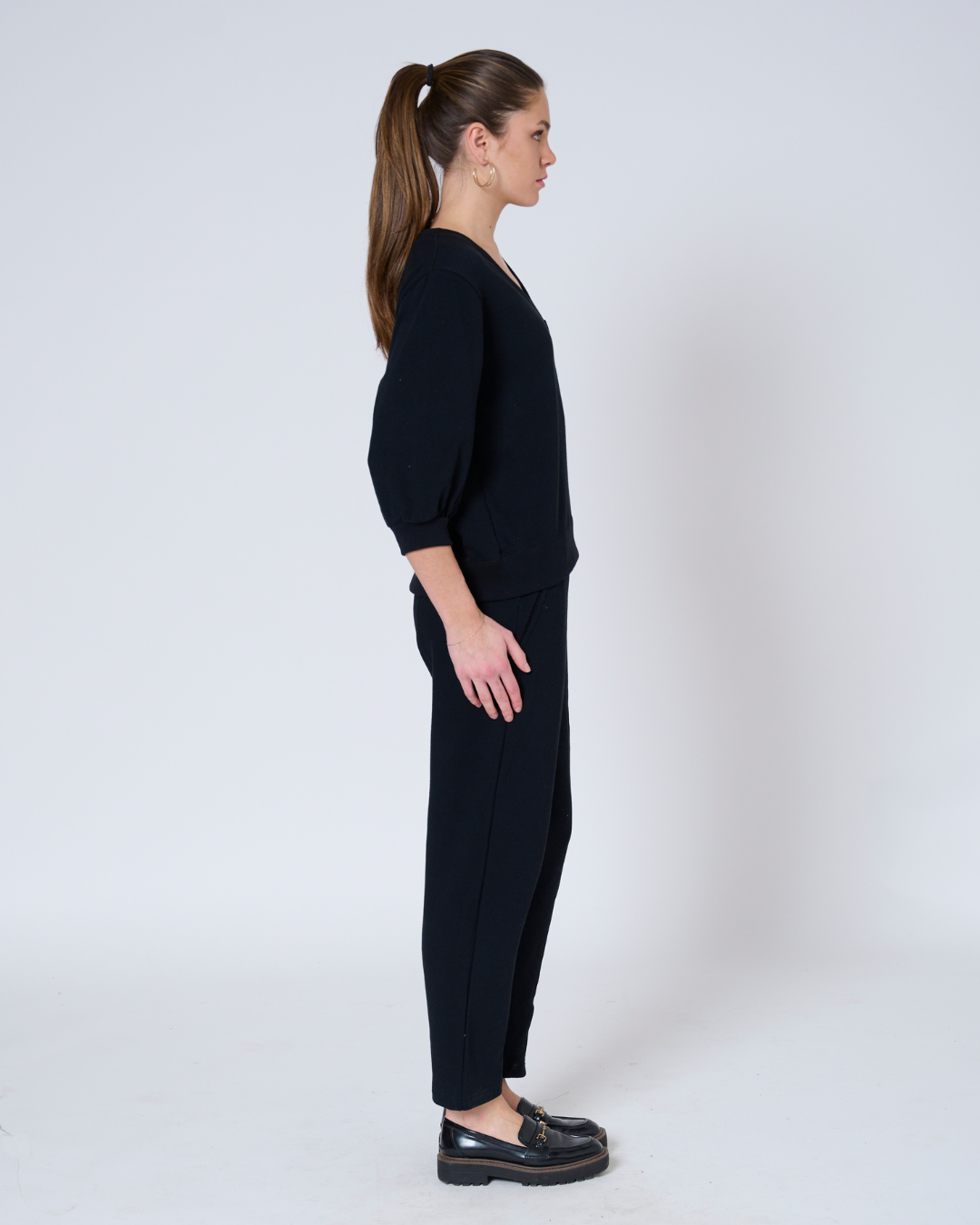 Anja V-neck sweatshirt