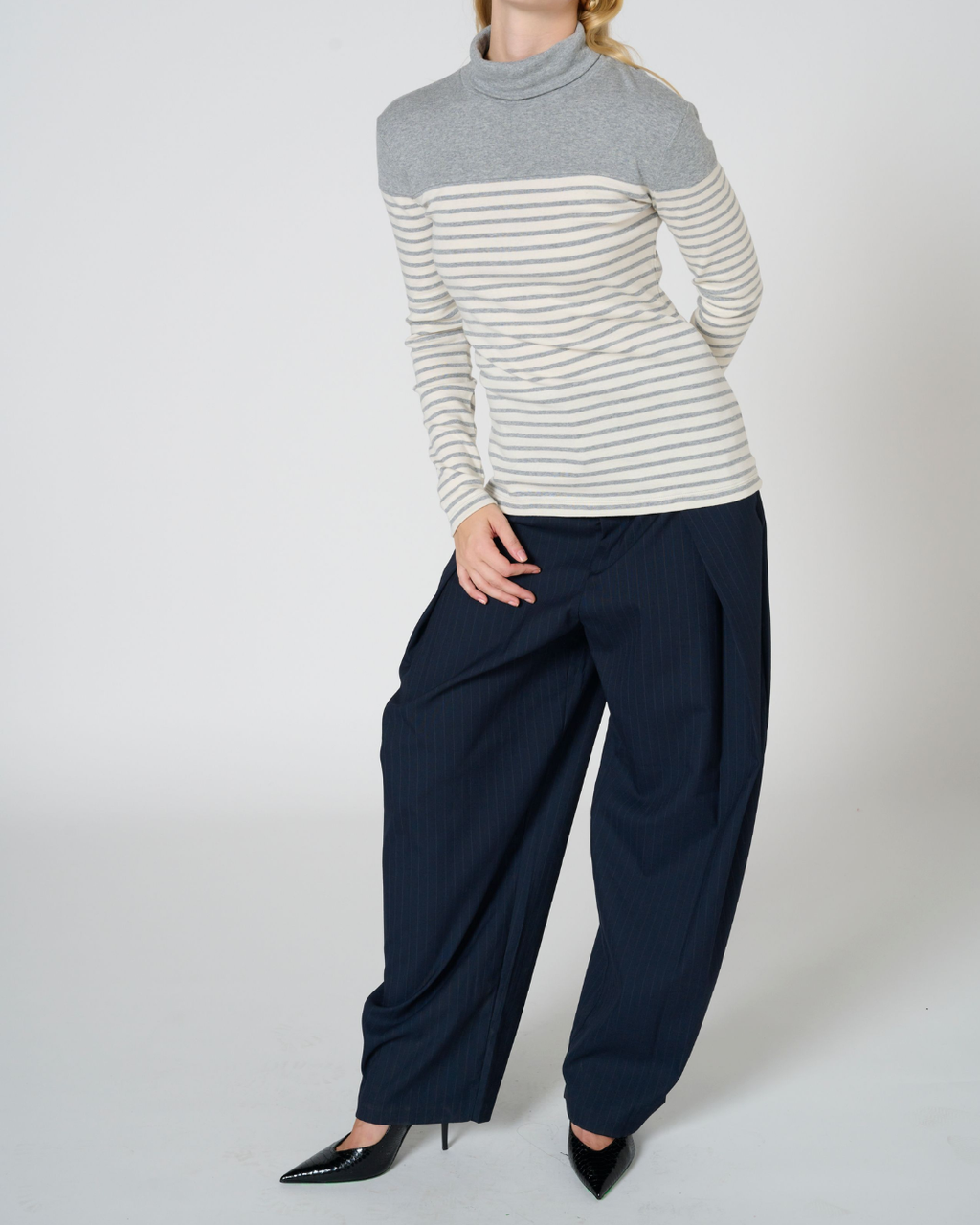 Arlyn Turtleneck stripe Top