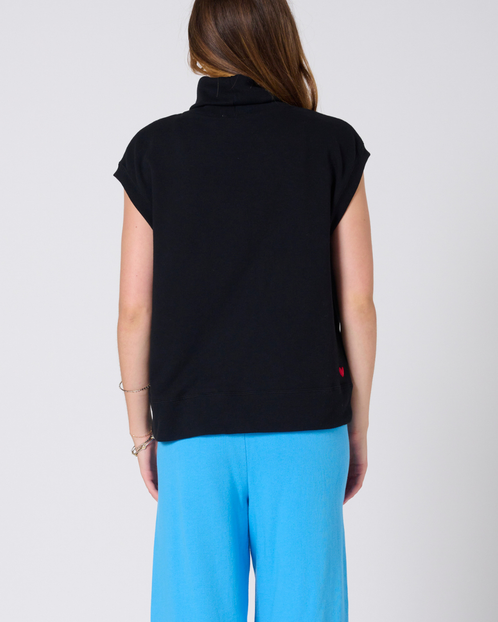 Jill High neck Vest