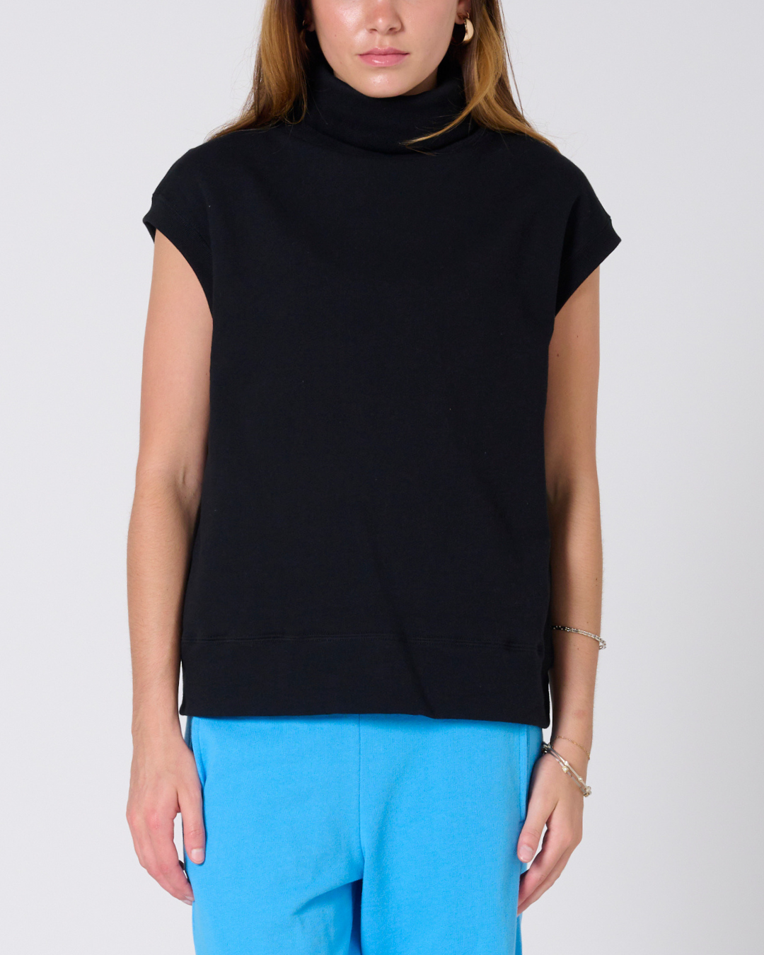 Jill High neck Vest