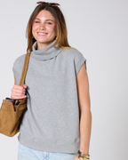 Jill High neck Vest