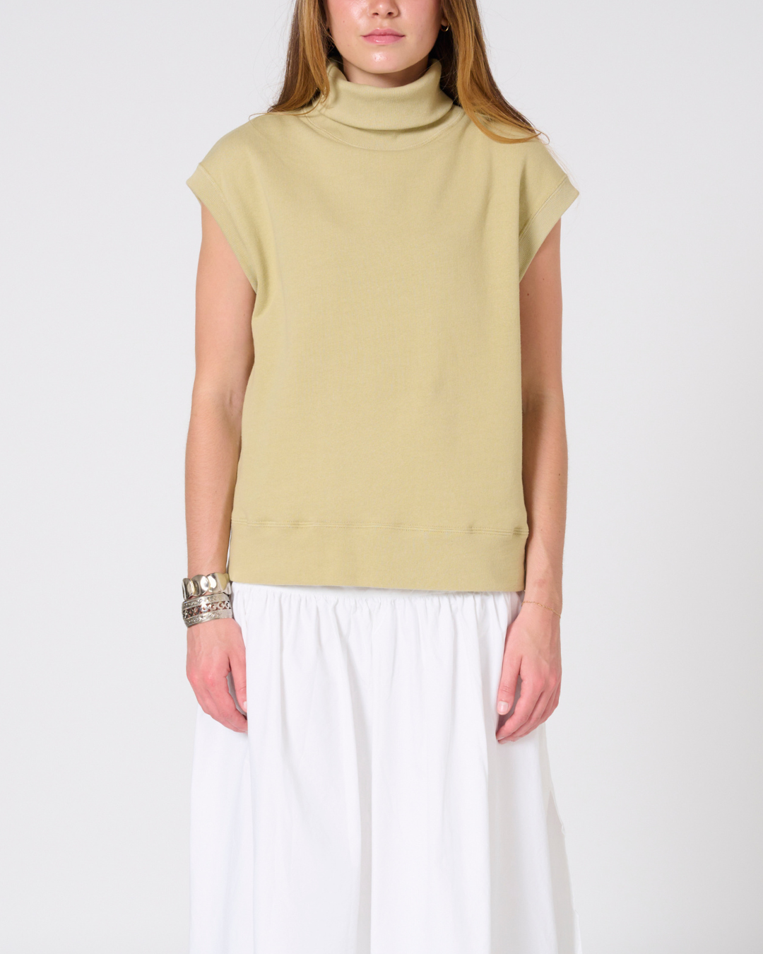 Jill High neck Vest
