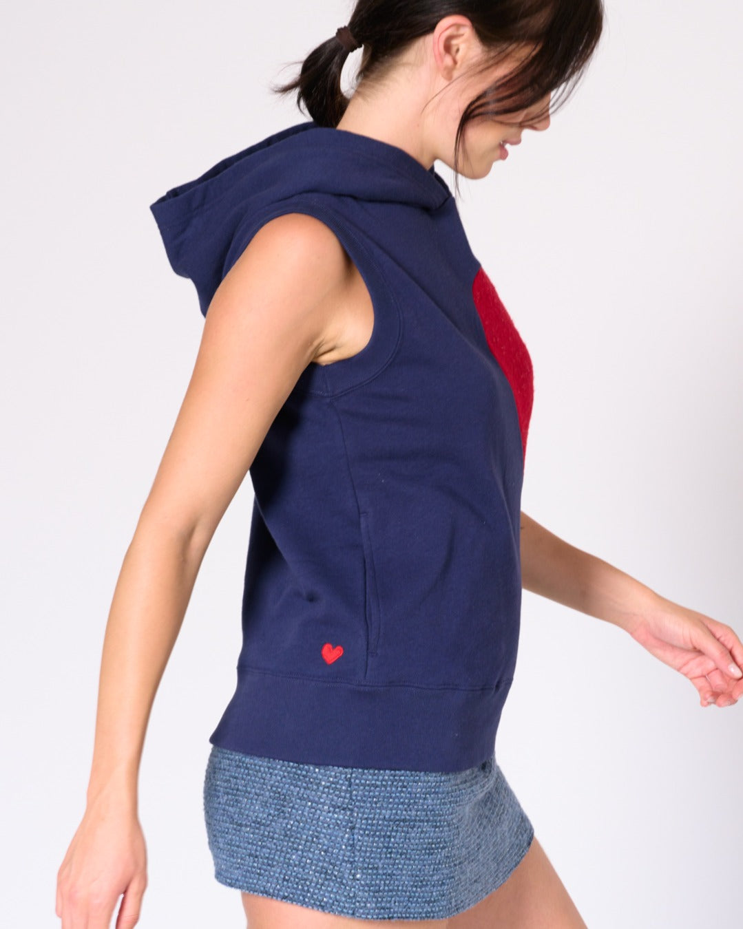 Chery sleeveless hoodie Top