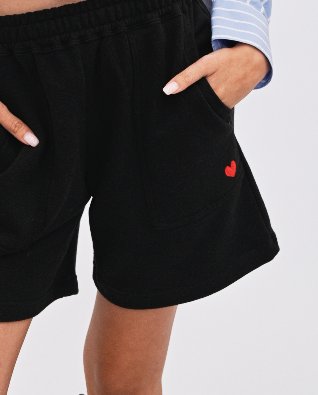 Satya sweatshorts