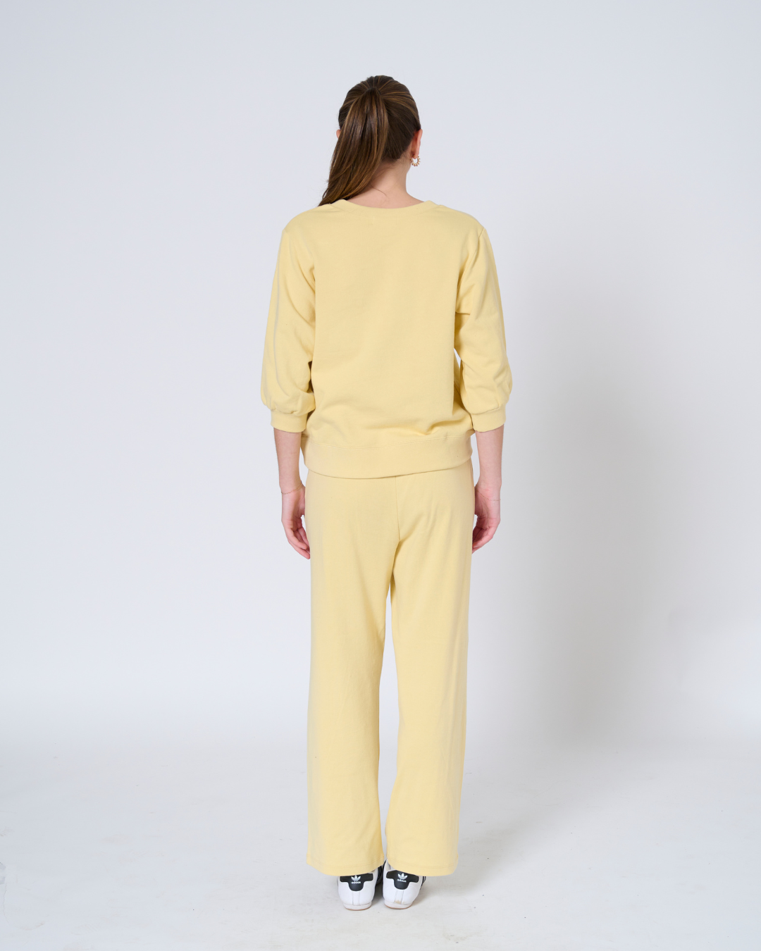 Anja V-neck sweatshirt