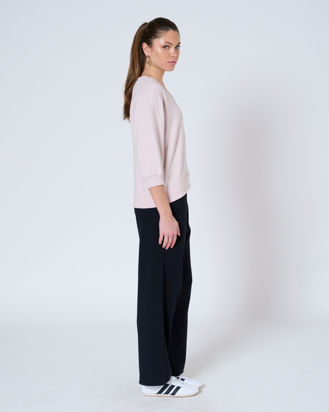 Anja V-neck sweatshirt