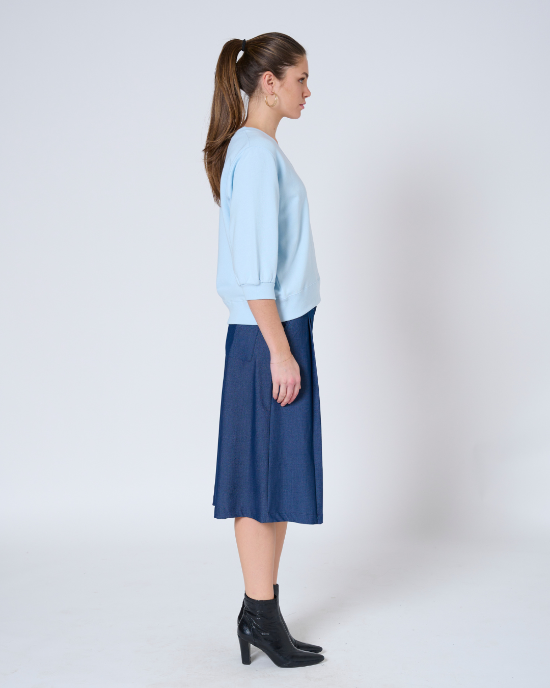 Anja V-neck sweatshirt