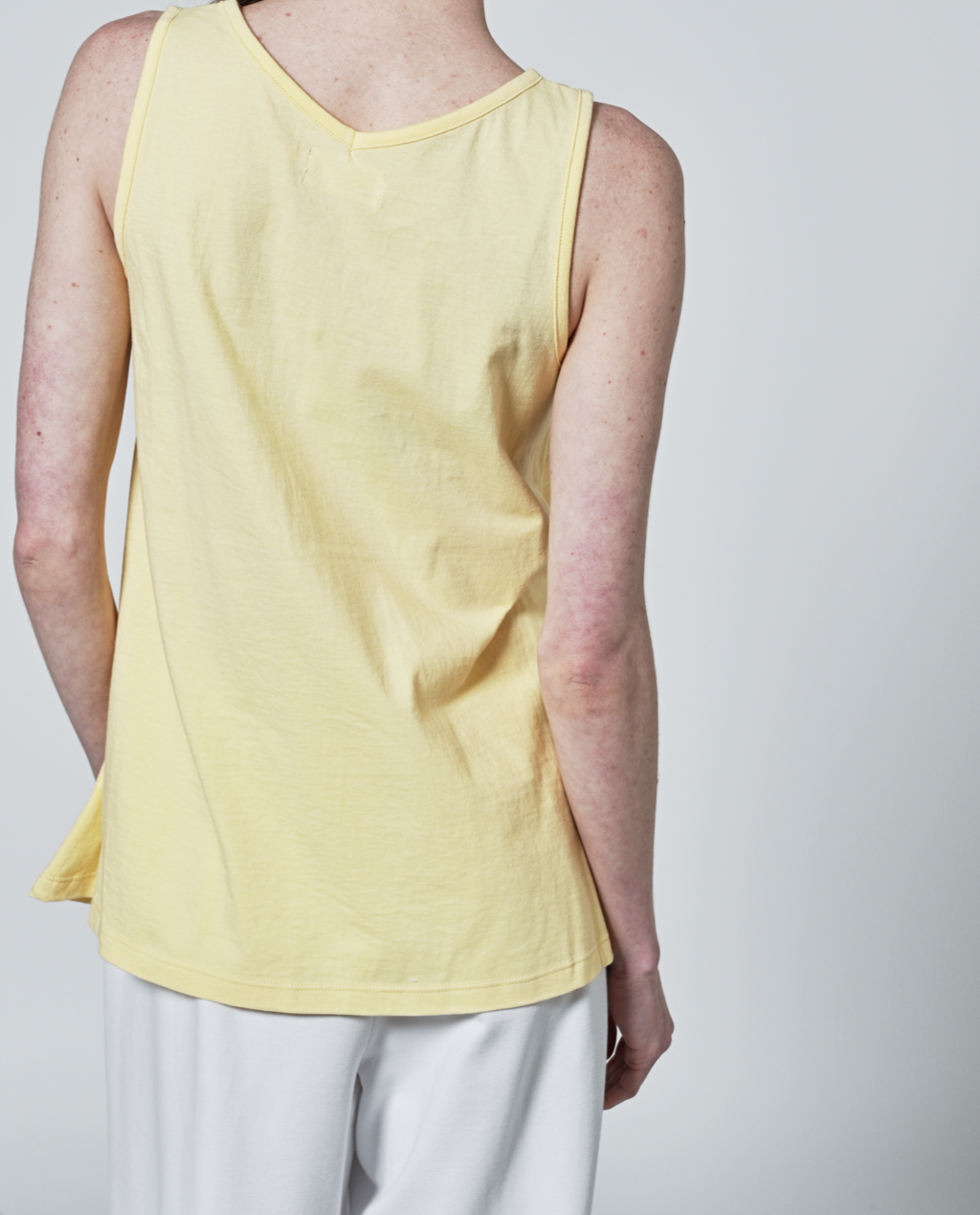 Estelle swing top