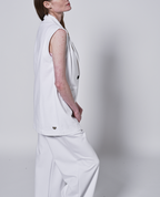 Brandie sleeveless Blazer