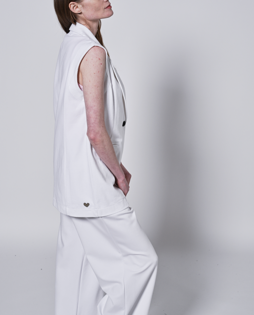 Brandie sleeveless Blazer