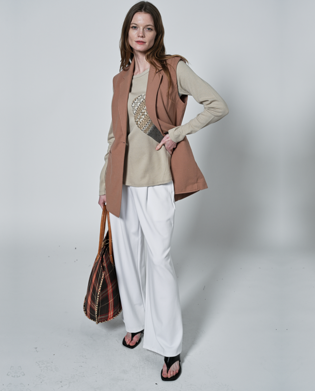 Brandie sleeveless Blazer