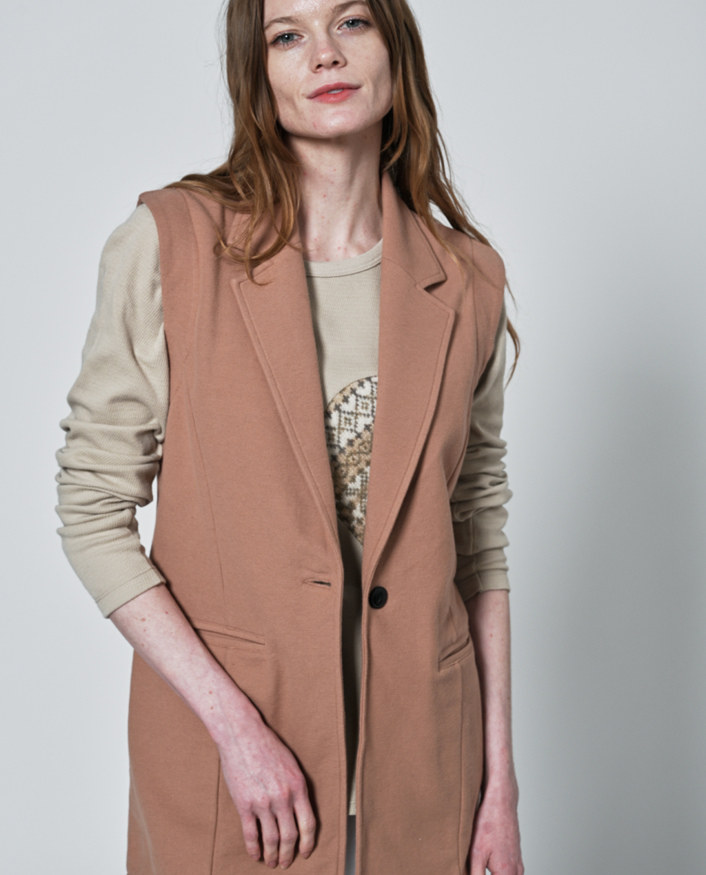 Brandie sleeveless Blazer