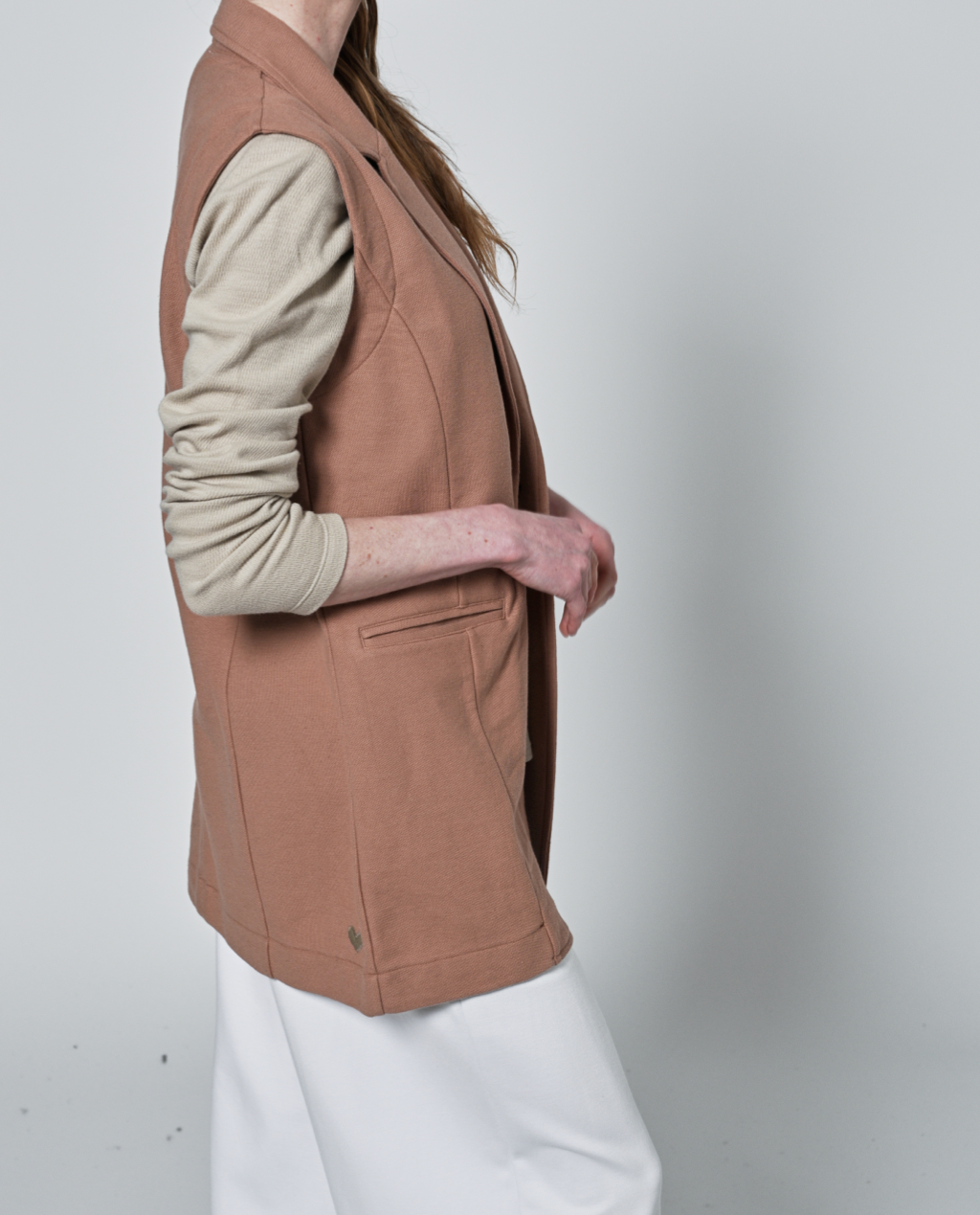 Brandie sleeveless Blazer