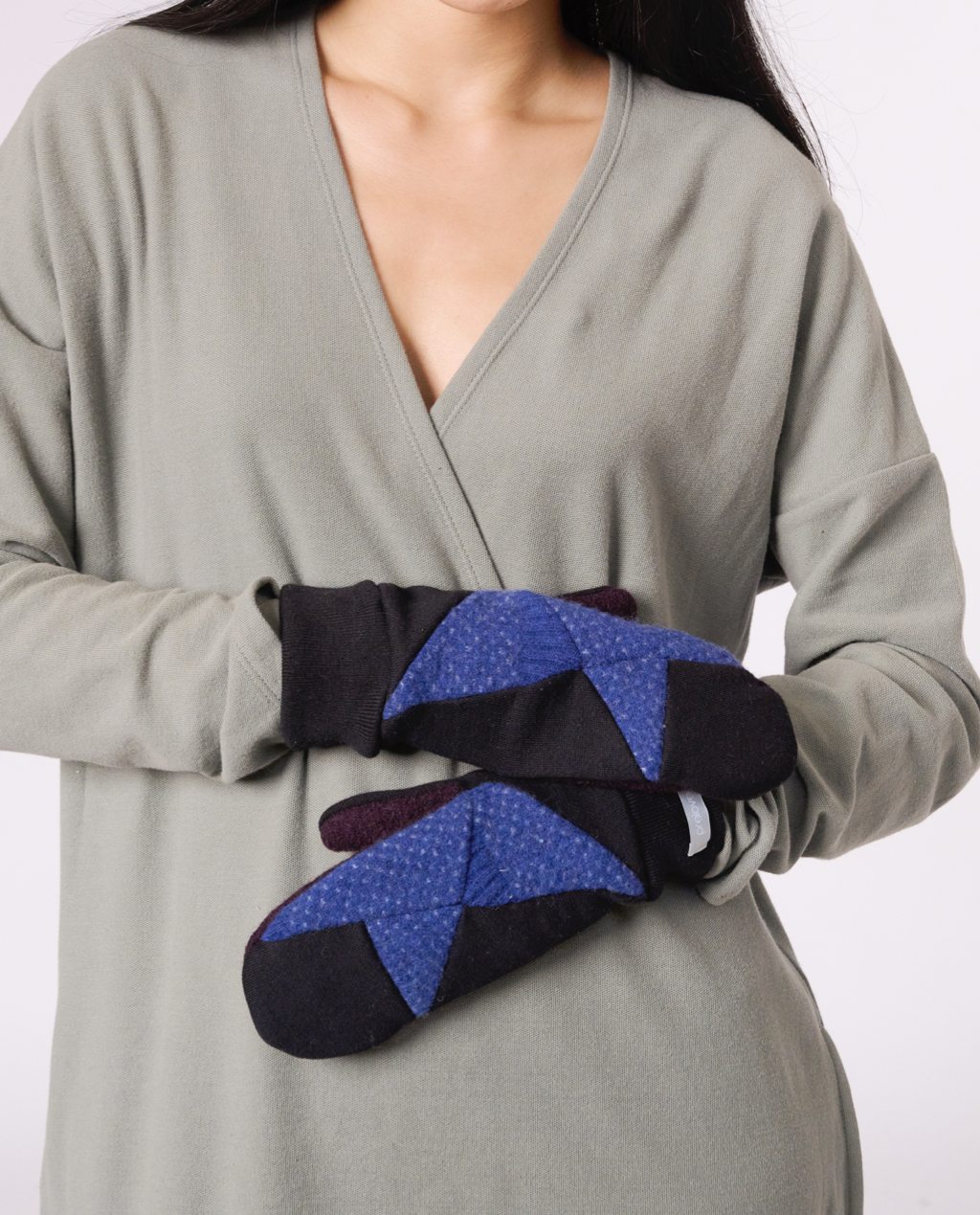 Skye Mitts in Black with Upcycled Wool