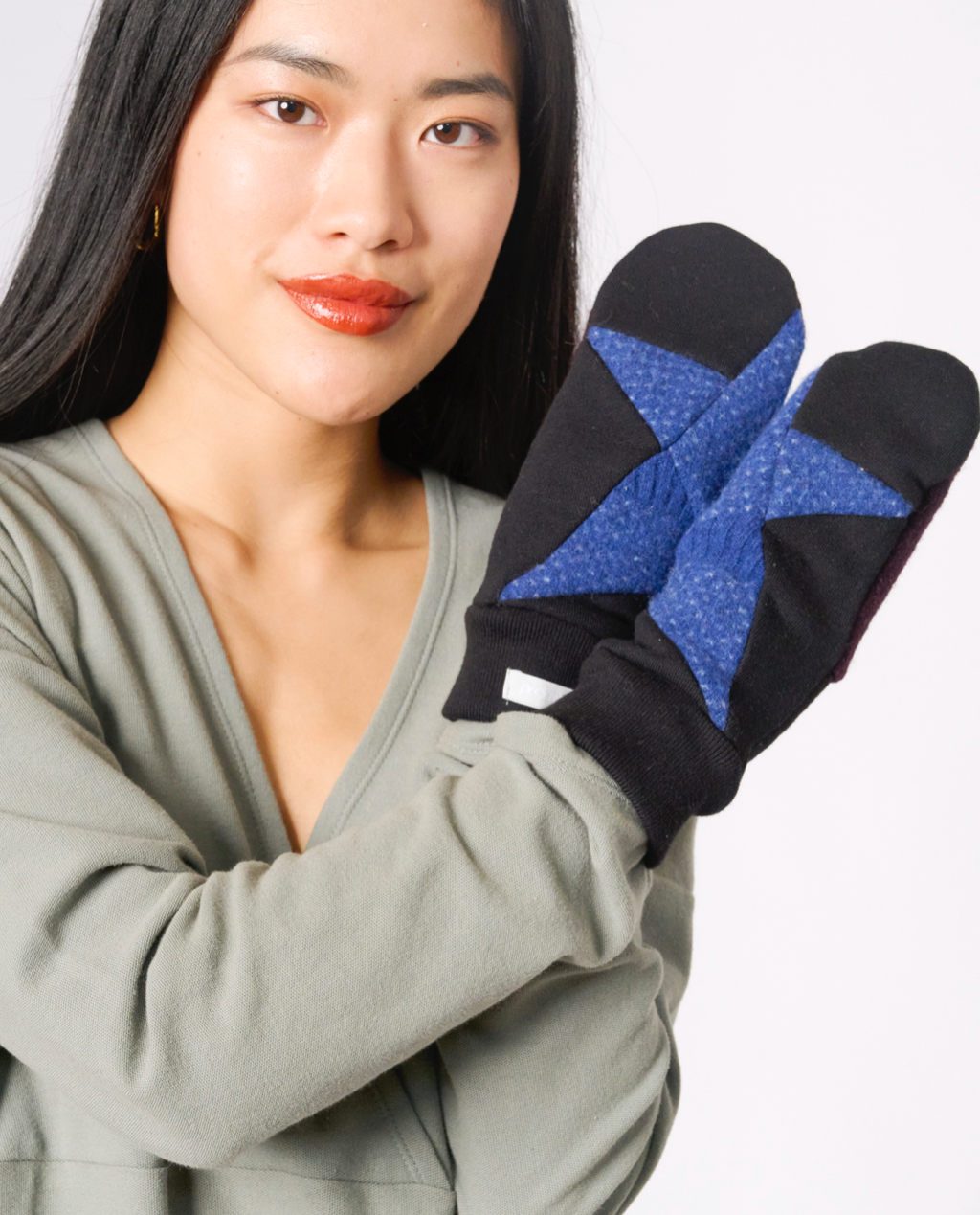 Skye Mitts in Black with Upcycled Wool