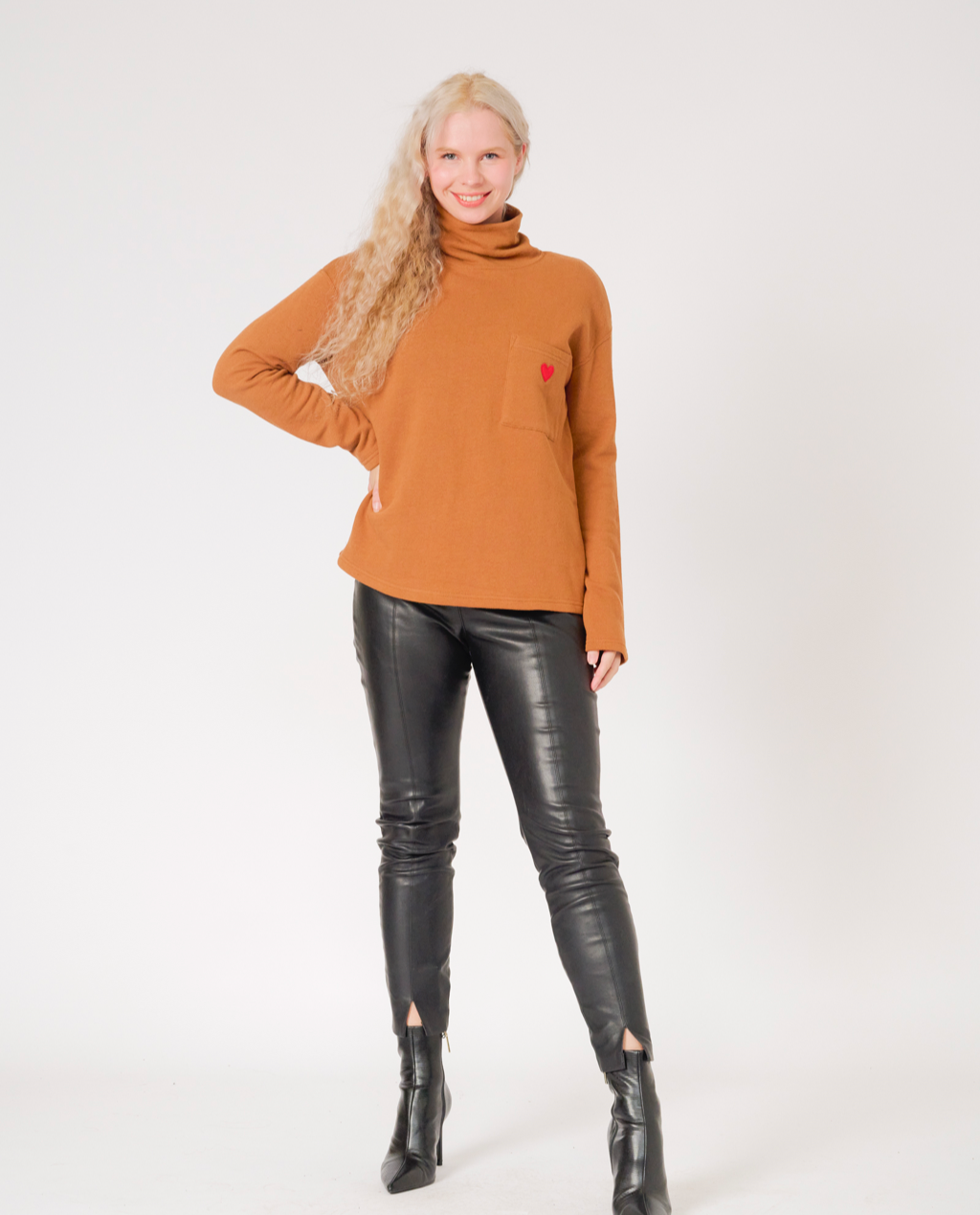 Emerance Turtleneck Sweatshirt