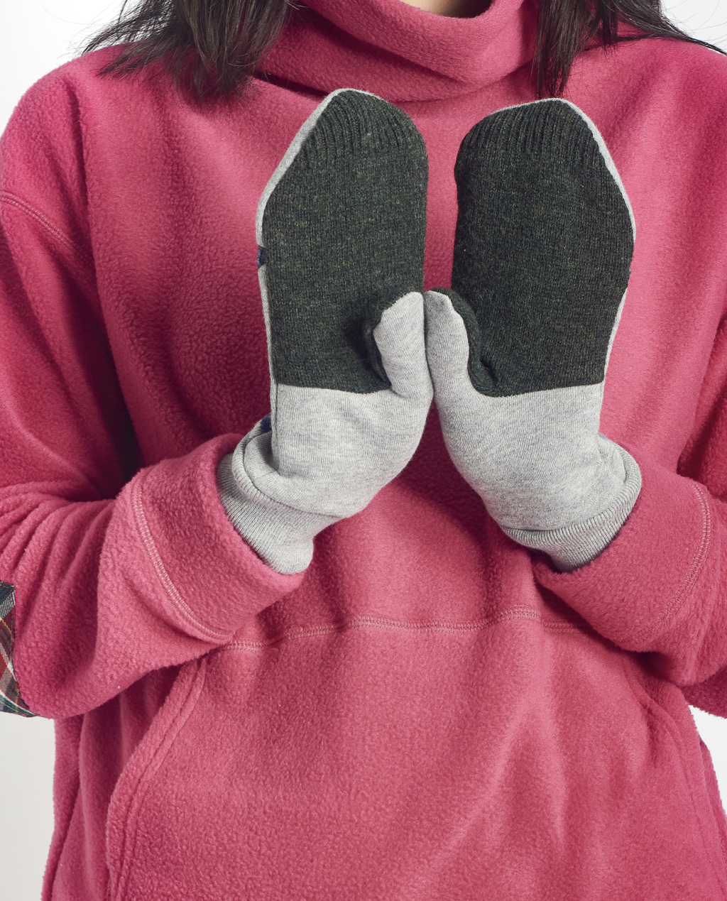 Skye Mitts in Grey Mix with Upcycled Wool