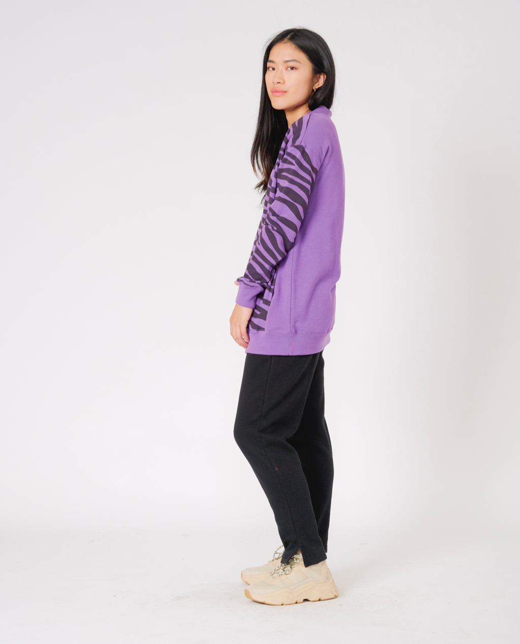 Tola V-Neck Sweatshirt